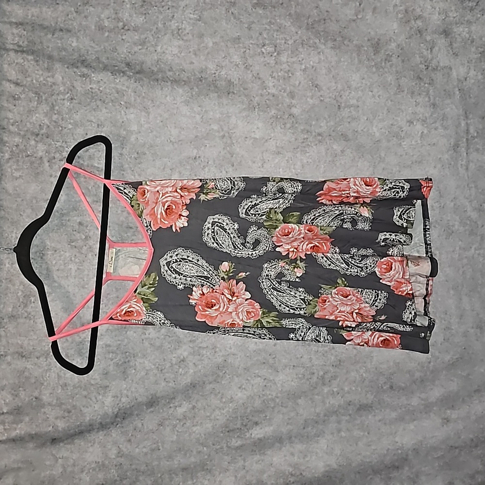 E. Luna Tank Top